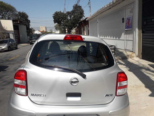 Imagem 15 de 15 de Nissan March 2013 1.0 S 5p