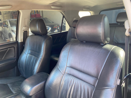Toyota Hilux SW4 3.0 Srv 7l 4x4 Aut. 5p