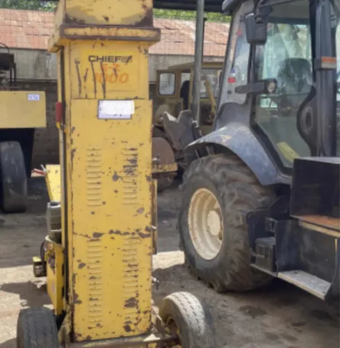 Martillo Rompepavimento John Deere Chief Autopropulsado