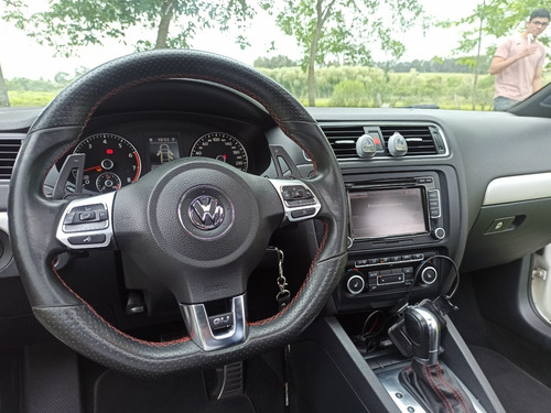 Imagen 8 de 15 de Volkswagen Vento Gli 2.0