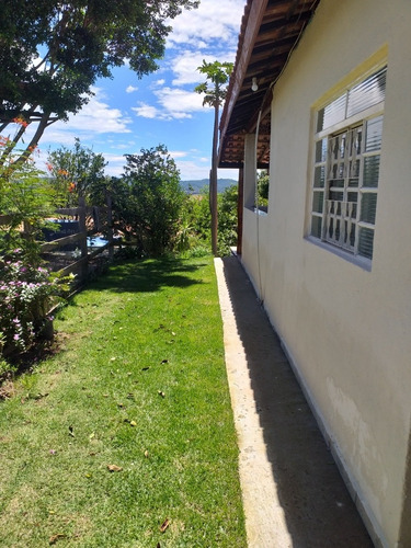Chácara Com Duas Casas