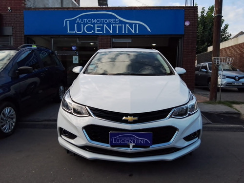 Chevrolet Cruze II 1.4 Sedan Lt