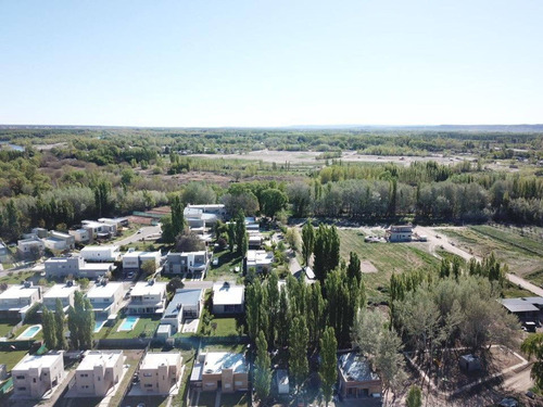 Remax Vende Terreno En Barrio Finca Costa Serena