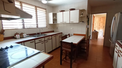Townhouse Altos De Guataparo Residencias Las Villas. Planta 100%