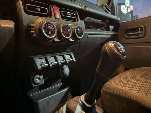 Suzuki Jimny 1.5 Glx Mt