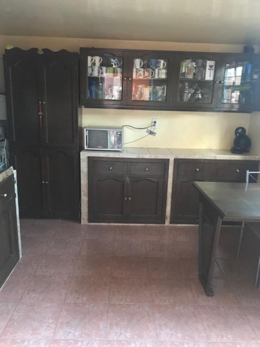 Casa En Venta En Loma Bonita, Ojo De Agua Tecamac Edo Mex Sup 202 M2