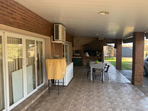 Imagen 2 de 14 de Venta Quinta Familiar En Junin (ba) En 2 Plantas .
