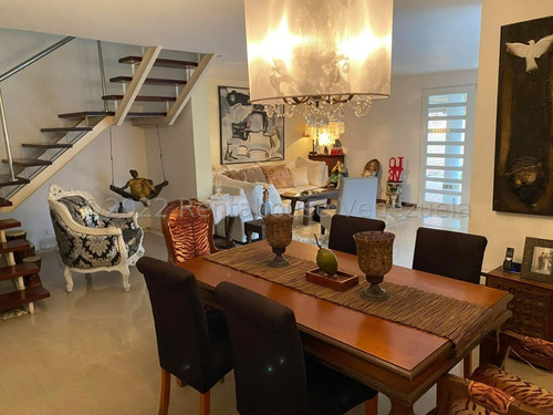 Imagen 8 de 24 de La Casa De Tus Deseos, Hermosa Casa, Llena De Espacios Amplios Y Agradables, Vista Al Ávila, Anexo Independiente.