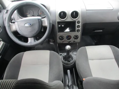 Ford Ecosport 4X4 2000CC MT AA