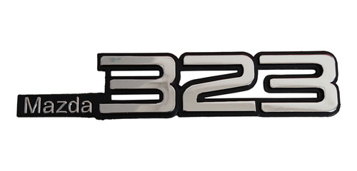 Emblema Mazda 323 Compuerta Trasera ( Incluye Adhesivo 3m)