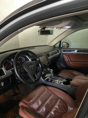 Volkswagen Touareg 3.0 V6 Tdi At