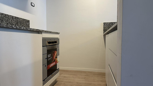 Venta Departamento 2 Ambientes- San Telmo-b Irigoyen 1100-balcon-pozo-apto Blanqueo! Dic 2025