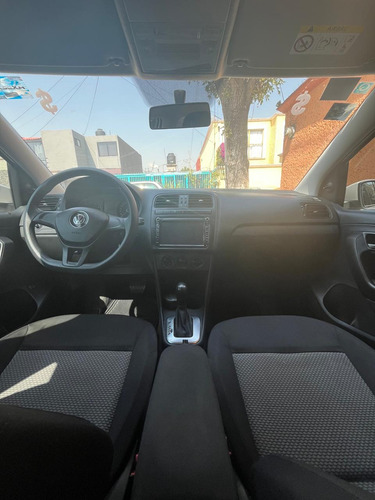 Volkswagen Vento 1.6 Confortline At