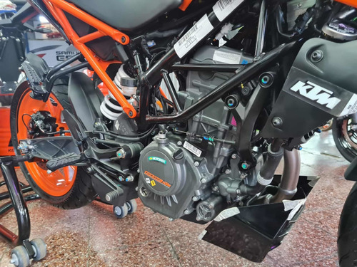 Imagen 7 de 10 de Ktm Duke 200 Abs Ng 2022 0km - Permutas - Financiacion