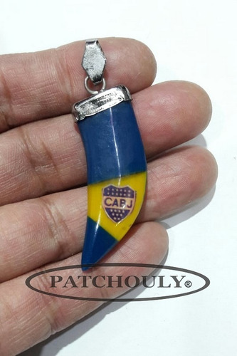 Imagen 5 de 6 de Dije Colgante Boca Juniors Colmillo Acrílico/metal 4x1.5cm.
