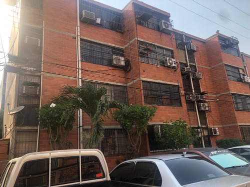 Apartamento En Alquiler En Residencias Toquita Mejias