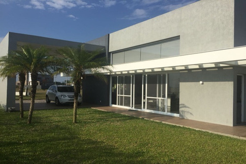 Imagem 27 de 28 de Casa À Venda Em Atlântida Sul - Ca01111 - 68083693