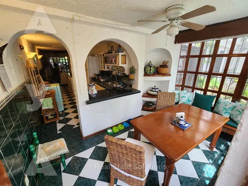 Casa En Venta, Estilo Mexicano, 7 Recámaras, Equipada, Pargo, Sm 3, Cancún