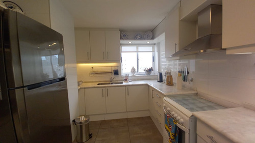 Alquiler Apartamento 3 Dormitorios Amueblado . Ciudad Vieja