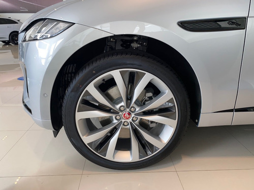Imagen 4 de 14 de Jaguar F-pace Se R-dynamic 2021