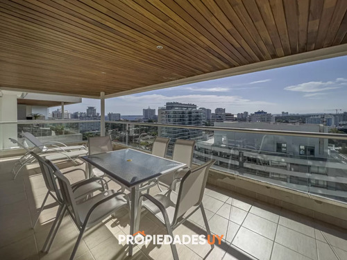 Apartamento En Venta En Brava Punta Del Este, 2 Dormitorios, 2 Baños