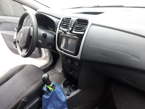 Imagem 2 de 5 de Renault Sandero 2018 1.0 12v Expression Sce 5p