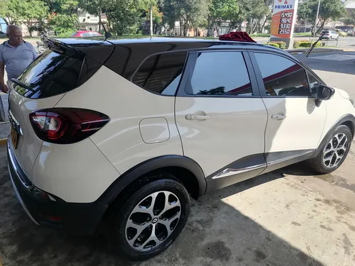 Renault Captur 2.0 Intens Automática