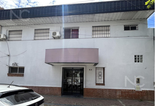 Edificio De Oficinas En Venta En Quilmes Centro. Ideal Policonsultorio/ Instituto