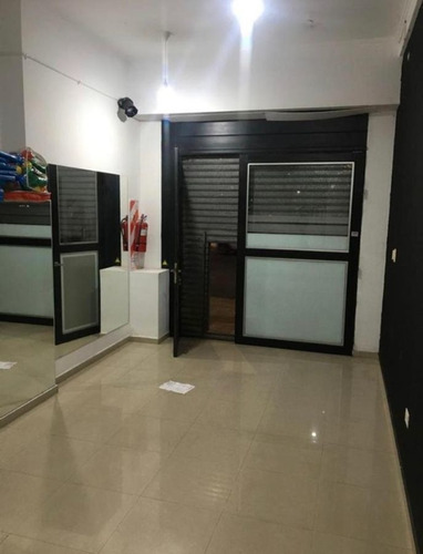 Imagen 3 de 5 de Plaza Irigoyen E/ Diag. 75 Y Av. 60 - Local Comercial