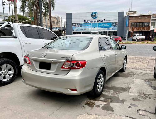 Imagen 5 de 12 de Toyota Corolla 2014 1.8 Xli Mt 136cv