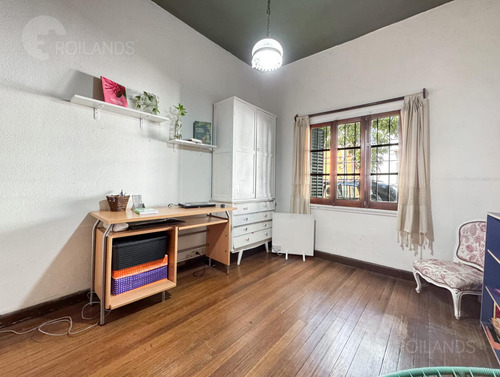 Venta Ph 4 Ambientes En Planta Baja Y Primer Piso En Villa Sarmiento