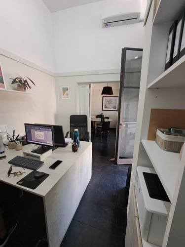 Casa Sobre Avenida Urquiza Para Vivienda U Oficinas
