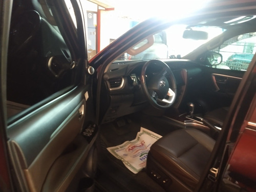 Toyota Sw4 2017 2.8 Tdi Srx 5l 4x4 Aut. 5p