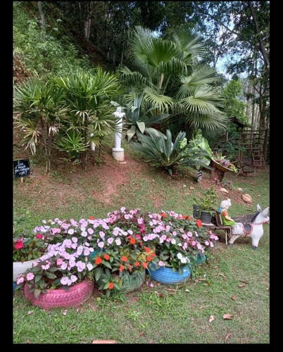Vende-se Uma Chácara De 5.000 Metros Quadrados Com Lazer Completo!
