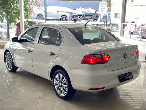 Volkswagen Voyage Volkswagen Voyage 1.0 MPI (Flex)
