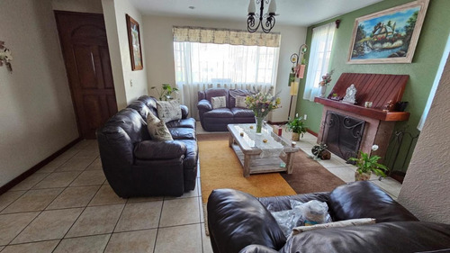 Casa En Venta Metepec Centro Edo. Mex Estilo Mexicano 3 Rec 2.5 Baños 3 Estacionamientos