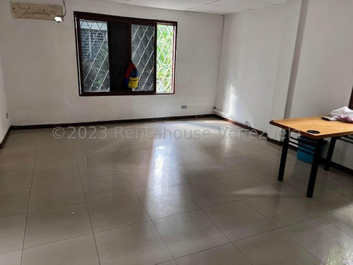Imagen 8 de 15 de Edificio En Venta Las Mercedes Caracas. Zonificación V6 - Ct. Código 23-21066 Mr.