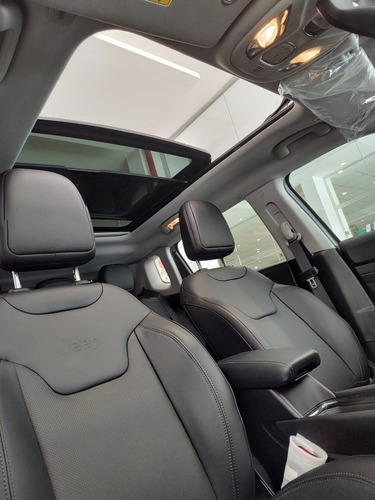 Imagen 13 de 16 de Jeep Commander Limited Gse 1.3t Automatica At6 7 Asientos $