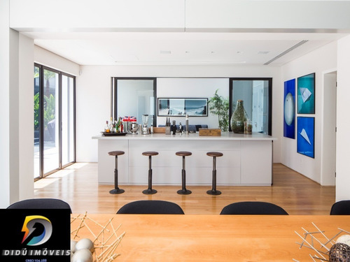 Imagem 10 de 30 de Casa Para Venda Com Projeto Do Arquiteto Leonardo Mancenido. Dispõe De Área Externa Com Paisagismo, Raia Climatizada E Salão De Jogos. - 0100969 - 69844795
