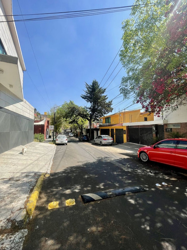 Terreno En Venta En Lomas De Las Aguilas