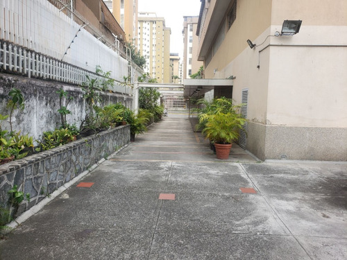 Imagen 20 de 24 de Apartamento En La Urbina Remodelado #24-5766