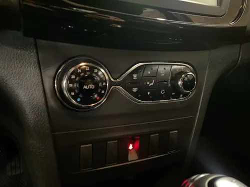 Renault Stepway 1.6 Dynamique / Intens Automática