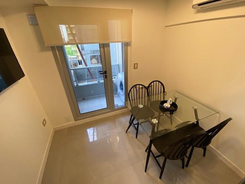 Piso Exclusivo Con Vista Franca Al Río Y 2 Cocheras