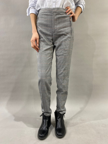 Pantalón Marca  Zara  Gris (talla S)