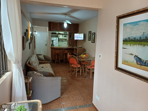 Apartamento /próximo Das Praias Astúrias E Tombo