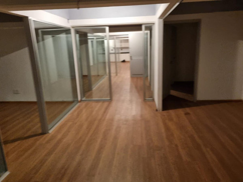 Imagen 24 de 25 de Local -esquina En 18 De Julio Esquina Andes , 450 M2, 45 Mts De Frente !!