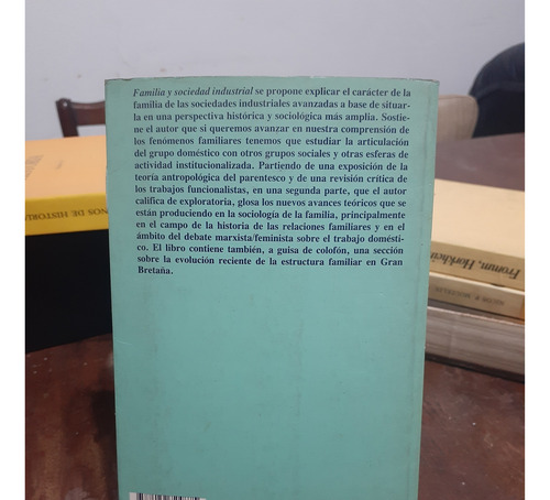 Familia Y Sociedad Industrial. C.c. Harris. Peninsula Edic. (Usado)
