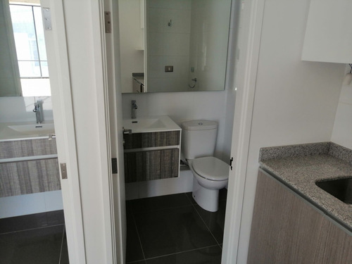 Arriendo Oficina Por Estrenar, 263,95 M2, La Dehesa
