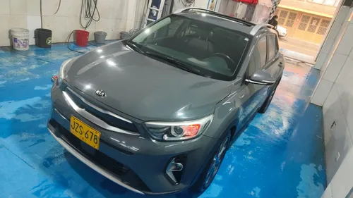 Kia Stonic Zenith Híbrido Mecánico 2022