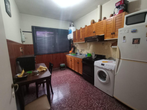Venta Ph 2 Amb. En Ramos Mejía - Buen Estado